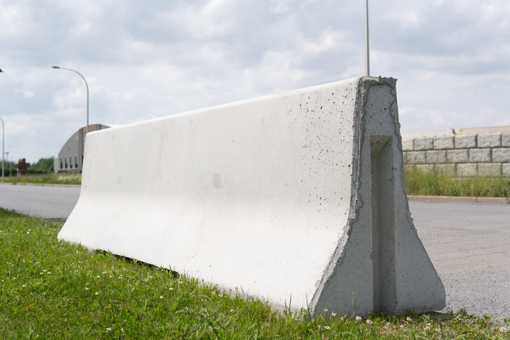 (Raccords en béton) Glissière en béton