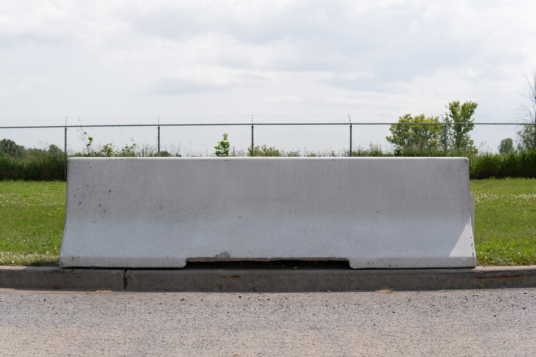 (Raccords en béton) Glissière en béton
